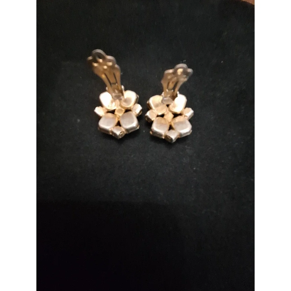 Vintage By Gale Champagne Rhinestone Clip On Earrings Cluster
